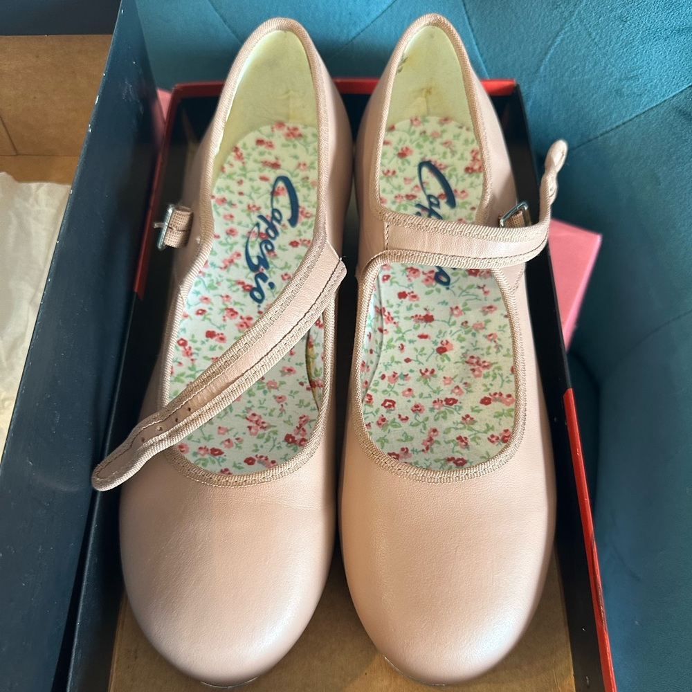 Capezio Tan Mary Jane Tap Shoes! Almost New